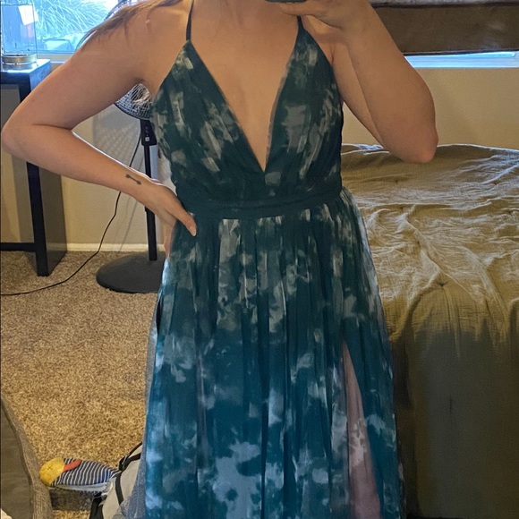 Lulus Dresses & Skirts - Lulu’s dress